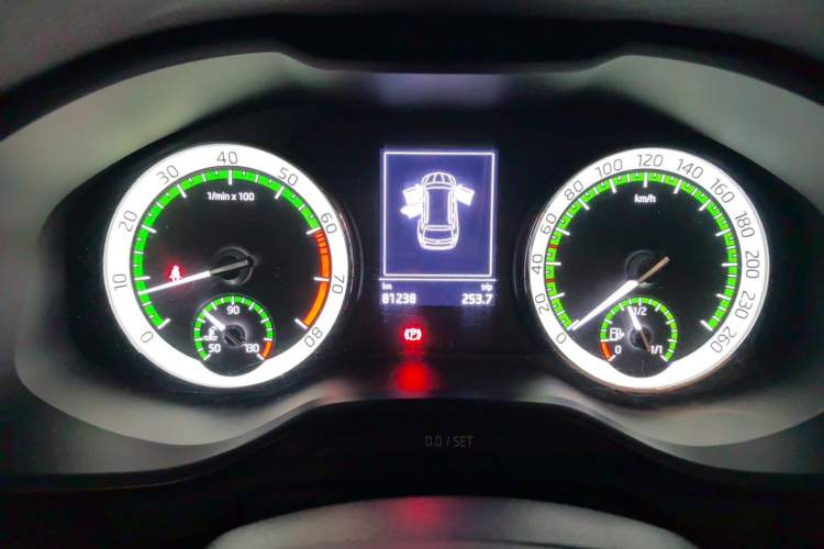 Used Skoda Kodiaq 2018 TSI330 7-Seater Two-Wheel-Drive Luxury Enjoyment Edition Instrument Cluster