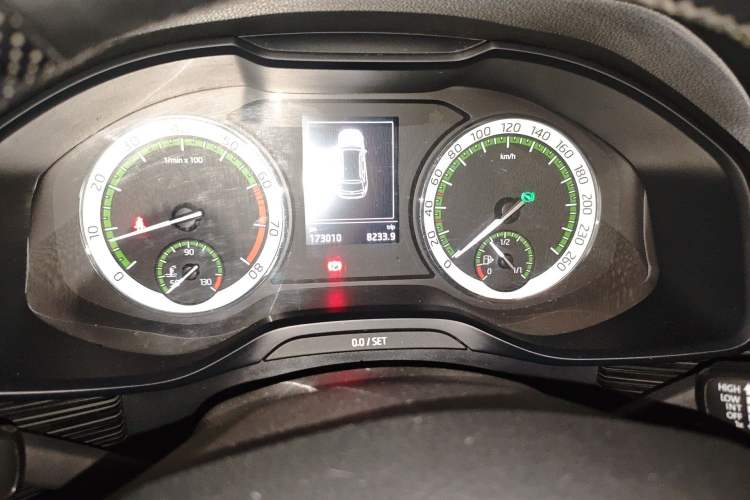 Used Skoda Kodiaq 2018 Facelifted TSI330 5-Seater Two-Wheel-Drive Luxury Enjoyment Edition Instrument Cluster