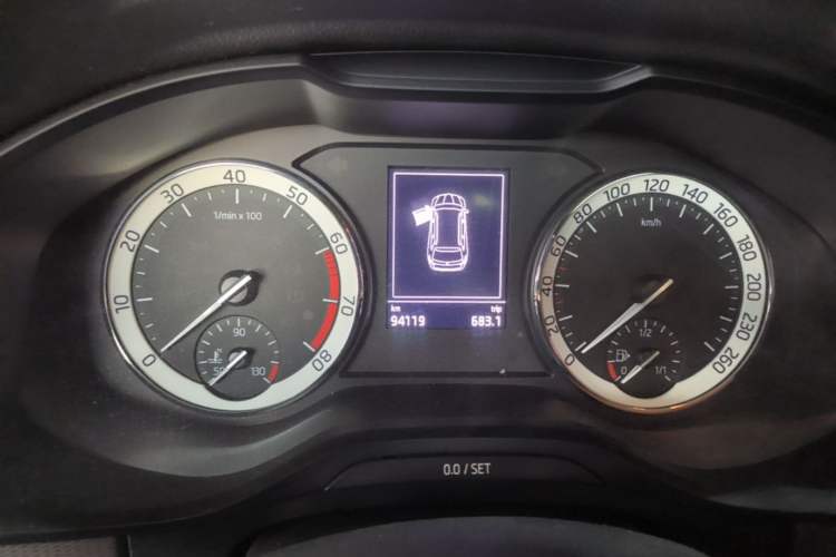 Used Skoda Kodiaq 2018 Facelifted TSI330 5-Seater Two-Wheel-Drive Comfort Edition Instrument Cluster