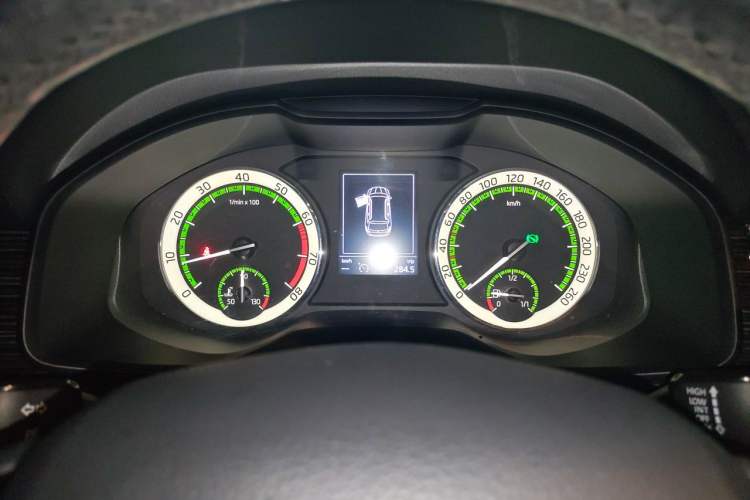 Used Skoda Kodiaq 2018 Facelifted TSI330 5-Seater Two-Wheel-Drive Luxury Enjoyment Edition Instrument Cluster