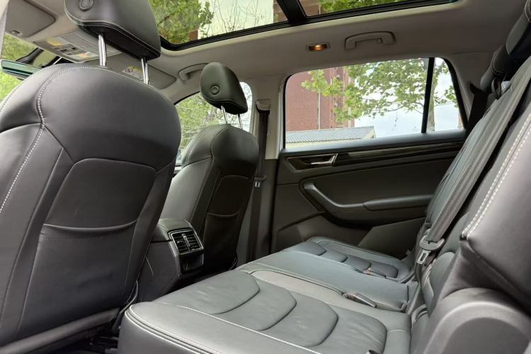 Used Skoda Kodiaq 2018 TSI380 7-Seater Four-Wheel-Drive Flagship Edition Interior 2