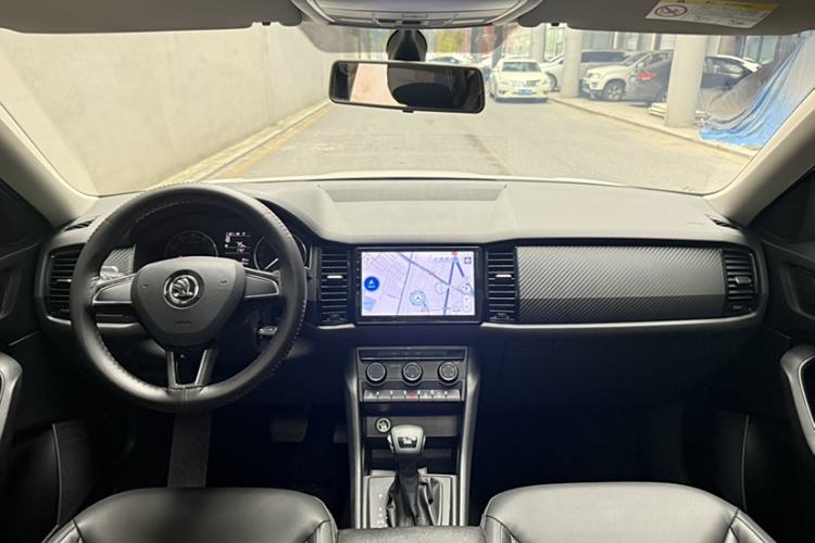 Used Skoda Kodiaq 2018 Facelifted TSI330 5-Seater Two-Wheel-Drive Standard Edition Interior 3