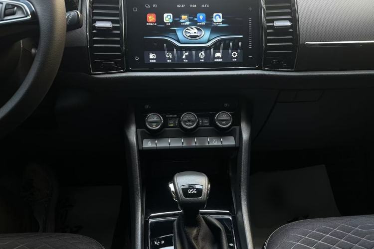 Used Skoda Kodiaq 2018 Facelifted TSI330 5-Seater Two-Wheel-Drive Comfort Edition Interior 6