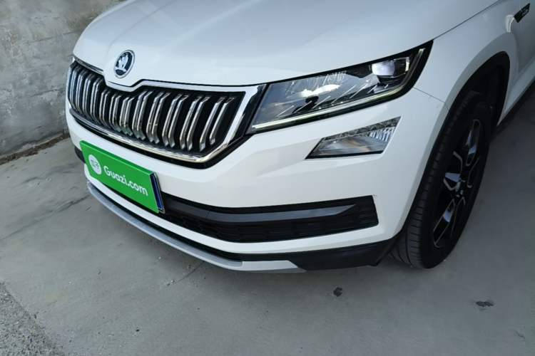 Used Skoda Kodiaq 2018 Restyled TSI330 7-Seater Two-Wheel Drive Luxury Enjoyment Edition Left Front Headlight