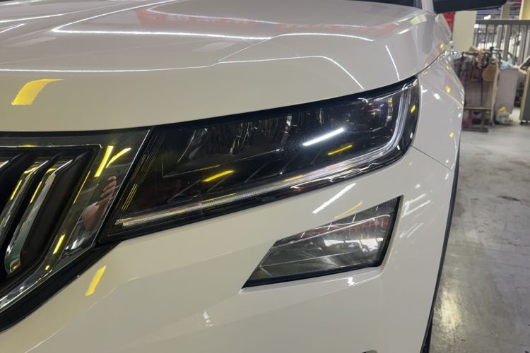 Used Skoda Kodiaq 2018 Facelifted TSI330 5-Seater Two-Wheel-Drive Luxury Enjoyment Edition Left Front Headlight