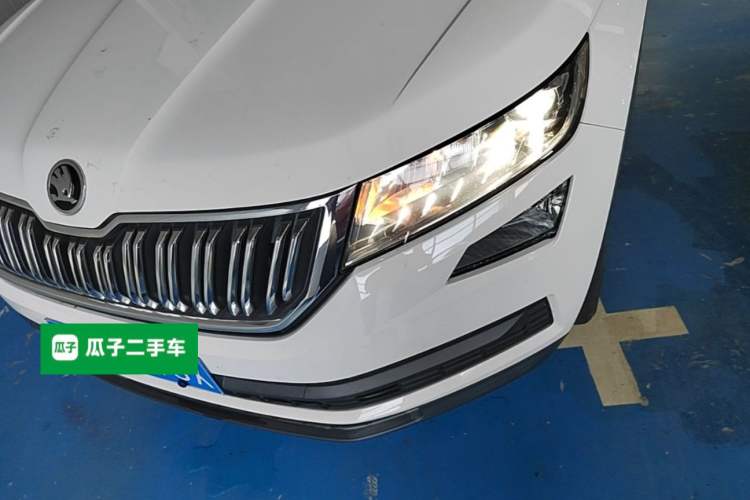 Used Skoda Kodiaq 2018 Facelifted TSI330 5-Seater Two-Wheel-Drive Comfort Edition Left Front Headlight