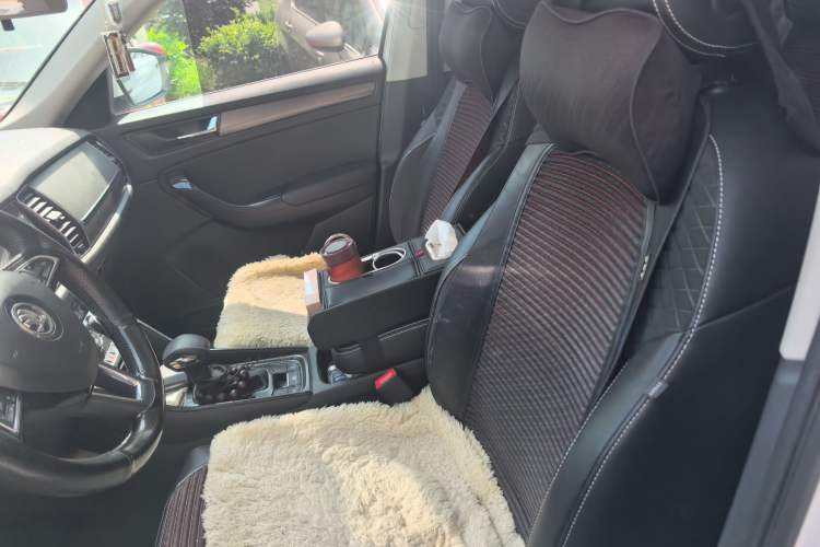Used Skoda Kodiaq 2018 Facelifted TSI330 5-Seater Two-Wheel-Drive Comfort Edition Left Front Seat