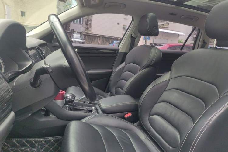 Used Skoda Kodiaq 2018 Facelifted TSI330 5-Seater Two-Wheel-Drive Luxury Enjoyment Edition Left Front Seat