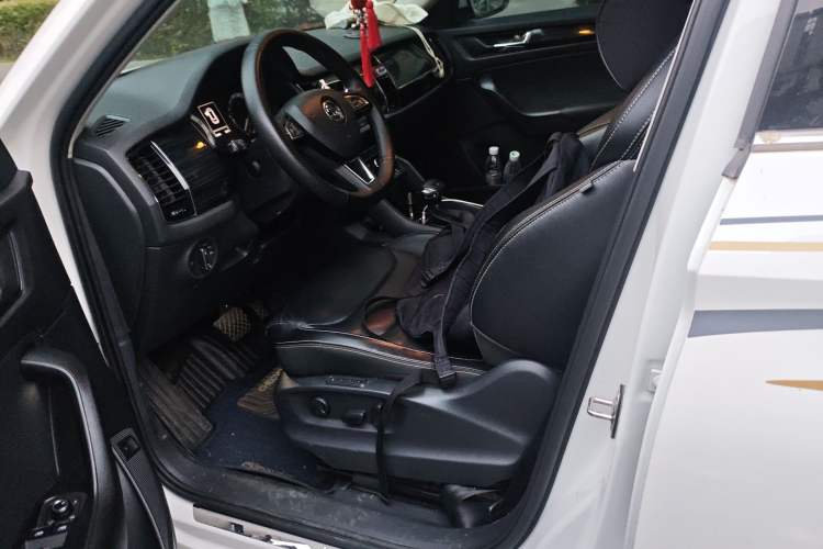 Used Skoda Kodiaq 2018 Facelifted TSI330 5-Seater Two-Wheel-Drive Luxury Enjoyment Edition Left Front Seat
