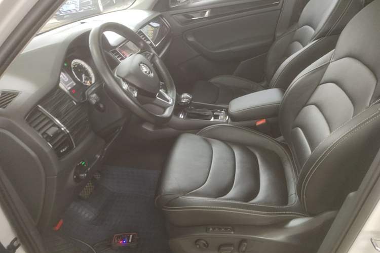 Used Skoda Kodiaq 2018 Restyled TSI330 7-Seater Two-Wheel Drive Luxury Tech Edition Left Front Seat