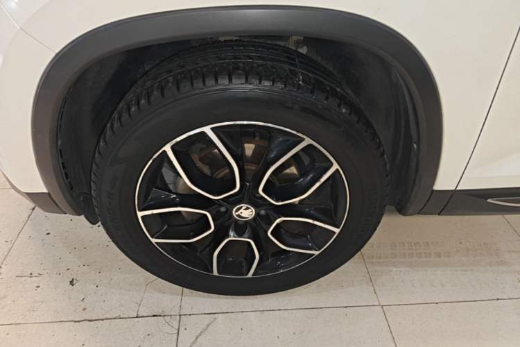 Used Skoda Kodiaq 2018 Restyled TSI330 7-Seater Two-Wheel Drive Luxury Enjoyment Edition Left Front Wheel Hub