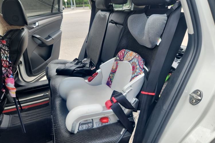 Used Skoda Kodiaq 2018 Facelifted TSI330 5-Seater Two-Wheel-Drive Comfort Edition Left Rear Seat
