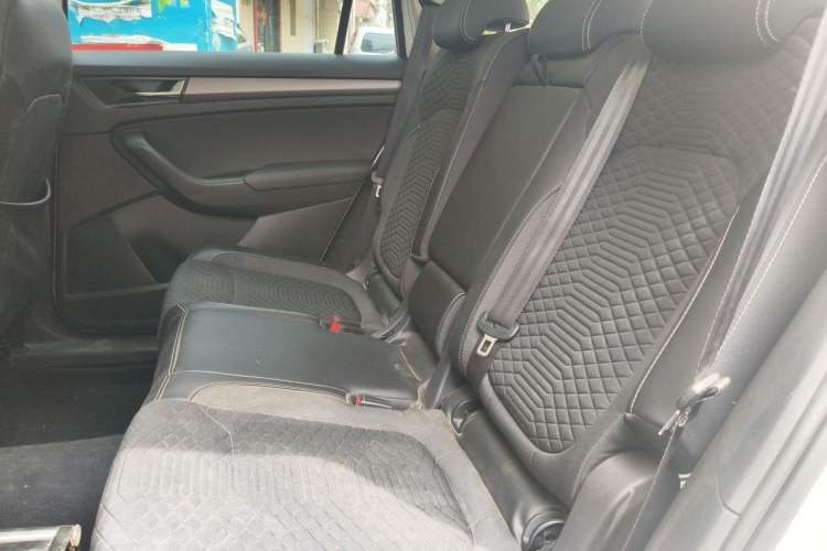 Used Skoda Kodiaq 2018 Facelifted TSI330 5-Seater Two-Wheel-Drive Comfort Edition Left Rear Seat