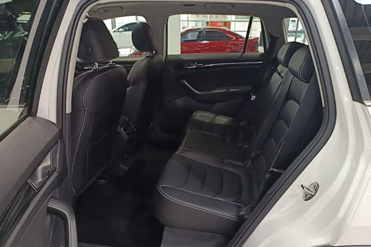Used Skoda Kodiaq 2018 Facelifted TSI330 5-Seater Two-Wheel-Drive Luxury Enjoyment Edition Left Rear Seat