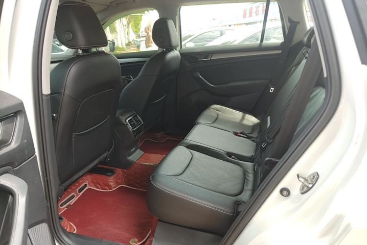 Used Skoda Kodiaq 2018 Facelifted TSI330 5-Seater Two-Wheel-Drive Luxury Edition Left Rear Seat