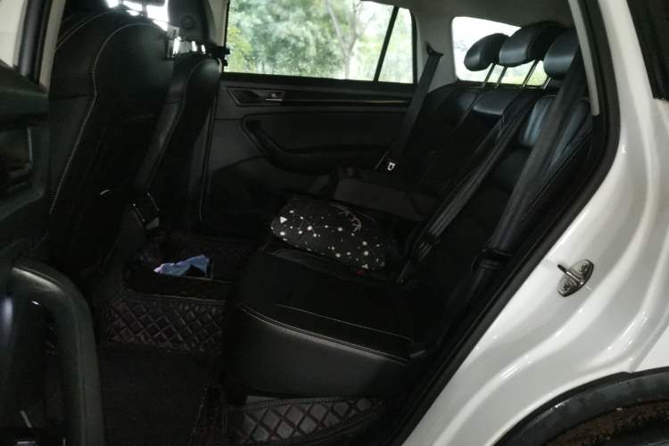 Used Skoda Kodiaq 2018 Facelifted TSI330 5-Seater Two-Wheel-Drive Luxury Enjoyment Edition Left Rear Seat