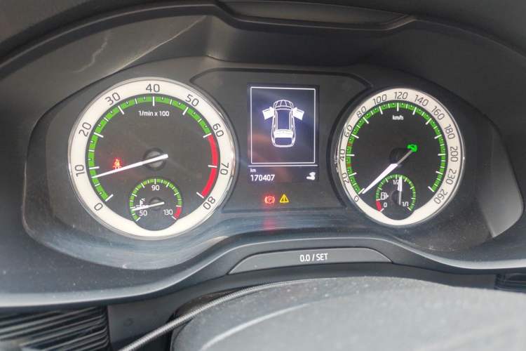 Used Skoda Kodiaq 2018 Facelifted TSI330 5-Seater Two-Wheel-Drive Luxury Enjoyment Edition Odometer Close Up