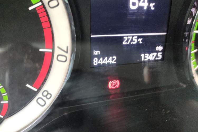 Used Skoda Kodiaq 2018 Facelifted TSI330 5-Seater Two-Wheel-Drive Luxury Enjoyment Edition Odometer Close Up