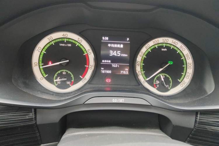 Used Skoda Kodiaq 2018 Facelifted TSI330 5-Seater Two-Wheel-Drive Luxury Enjoyment Edition Odometer Close Up