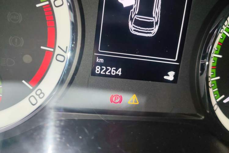 Used Skoda Kodiaq 2018 Facelifted TSI330 5-Seater Two-Wheel-Drive Luxury Enjoyment Edition Odometer Close Up