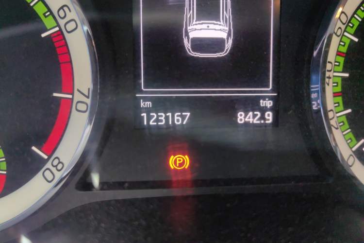 Used Skoda Kodiaq 2018 TSI330 5-Seater Two-Wheel-Drive Luxury Enjoyment Edition Odometer Close Up