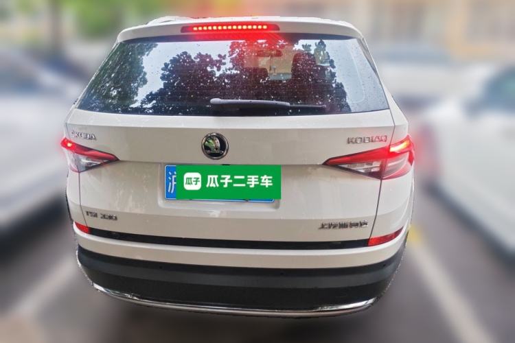 Used Skoda Kodiaq 2018 Facelifted TSI330 5-Seater Two-Wheel-Drive Luxury Enjoyment Edition Rear
