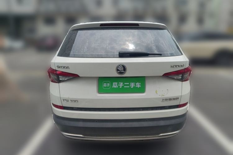 Used Skoda Kodiaq 2018 Facelifted TSI330 5-Seater Two-Wheel-Drive Luxury Enjoyment Edition Rear