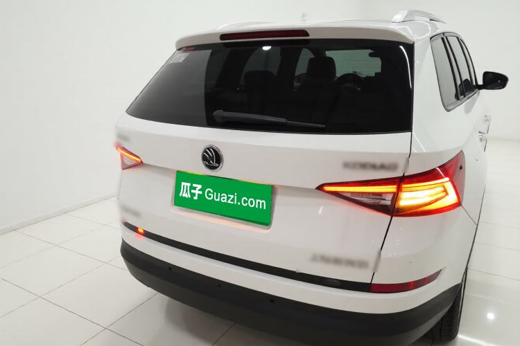 Used Skoda Kodiaq 2018 Facelifted TSI330 5-Seater Two-Wheel-Drive Comfort Edition Rear