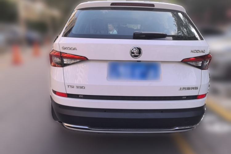 Used Skoda Kodiaq 2018 Facelifted TSI330 5-Seater Two-Wheel-Drive Luxury Enjoyment Edition Rear