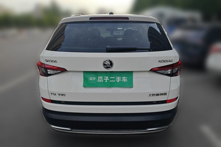 Used Skoda Kodiaq 2018 Facelifted TSI330 5-Seater Two-Wheel-Drive Luxury Enjoyment Edition Rear
