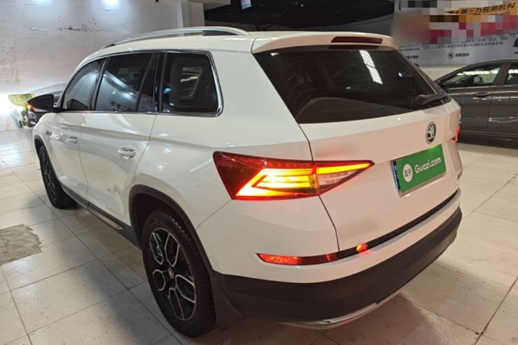 Used Skoda Kodiaq 2018 Restyled TSI330 7-Seater Two-Wheel Drive Luxury Enjoyment Edition Rear Left 45 Deg