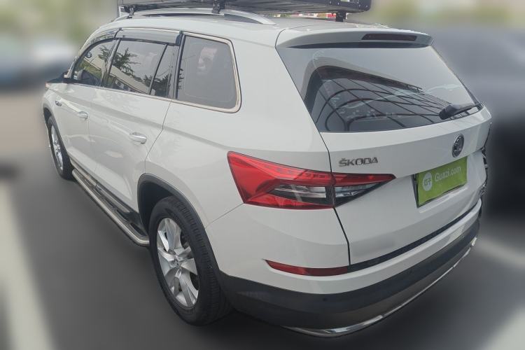 Used Skoda Kodiaq 2018 TSI330 7-Seater Two-Wheel-Drive Luxury Enjoyment Edition Rear Left 45 Deg