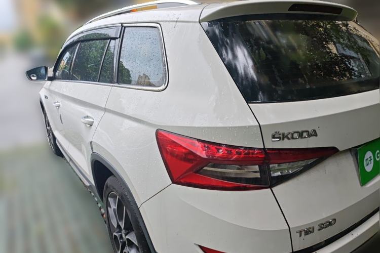 Used Skoda Kodiaq 2018 Restyled TSI330 7-Seater Two-Wheel Drive Luxury Enjoyment Edition Rear Left 45 Deg
