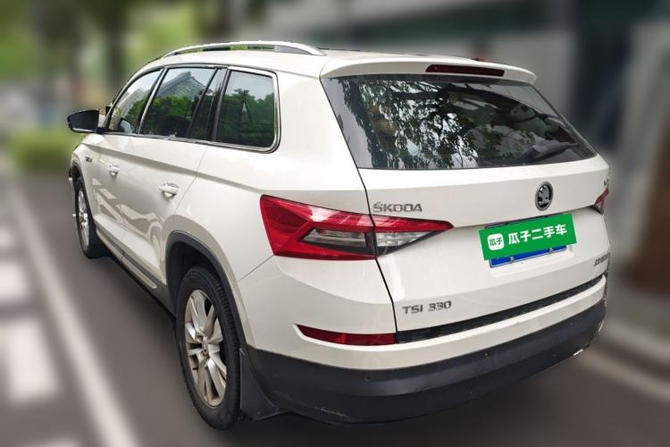 Used Skoda Kodiaq 2018 Facelifted TSI330 5-Seater Two-Wheel-Drive Luxury Edition Rear Left 45 Deg
