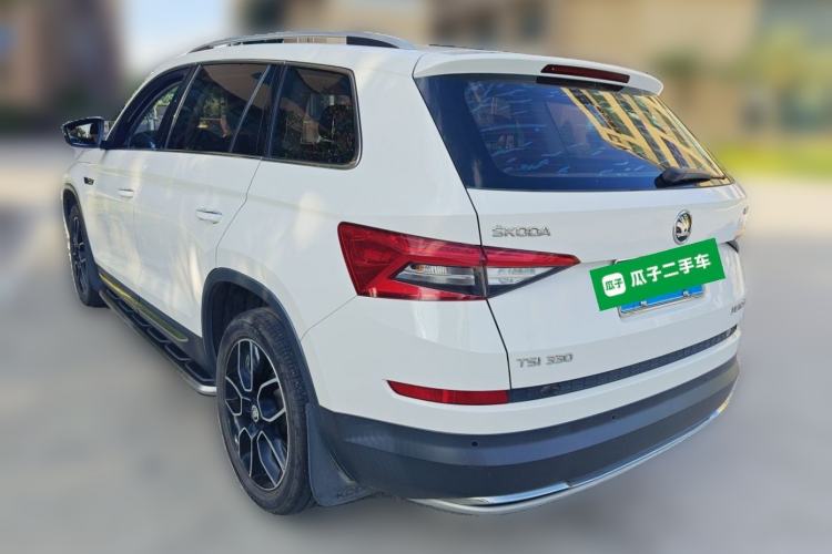 Used Skoda Kodiaq 2018 TSI330 7-Seater Two-Wheel-Drive Luxury Enjoyment Edition Rear Left 45 Deg