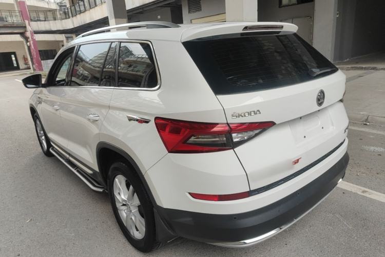 Used Skoda Kodiaq 2018 Facelifted TSI330 5-Seater Two-Wheel-Drive Luxury Enjoyment Edition Rear Left 45 Deg