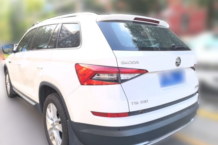 Used Skoda Kodiaq 2018 Facelifted TSI330 5-Seater Two-Wheel-Drive Luxury Enjoyment Edition Rear Left 45 Deg