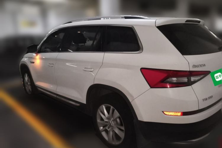 Used Skoda Kodiaq 2018 Facelifted TSI330 5-Seater Two-Wheel-Drive Luxury Enjoyment Edition Rear Left 45 Deg