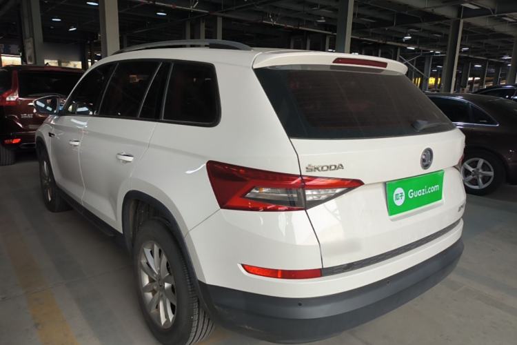 Used Skoda Kodiaq 2018 Facelifted TSI330 5-Seater Two-Wheel-Drive Comfort Edition Rear Left 45 Deg