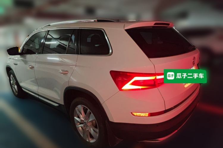 Used Skoda Kodiaq 2018 Facelifted TSI330 5-Seater Two-Wheel-Drive Luxury Enjoyment Edition Rear Left 45 Deg