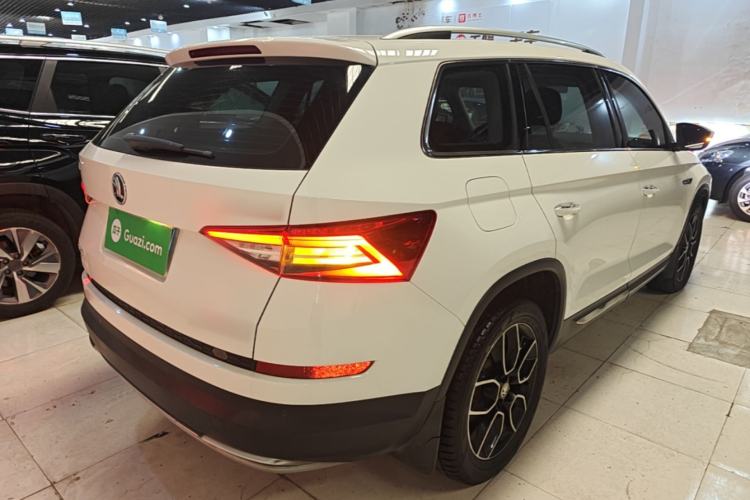 Used Skoda Kodiaq 2018 Restyled TSI330 7-Seater Two-Wheel Drive Luxury Enjoyment Edition Rear Right 45 Deg