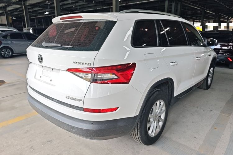 Used Skoda Kodiaq 2018 Facelifted TSI330 5-Seater Two-Wheel-Drive Comfort Edition Rear Right 45 Deg