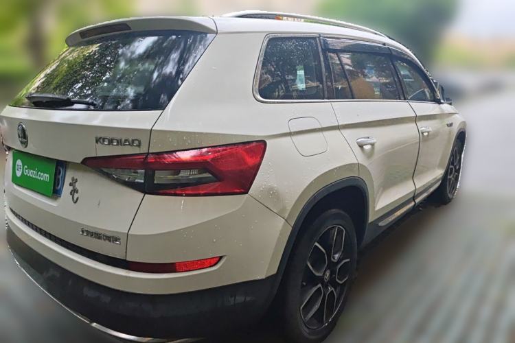 Used Skoda Kodiaq 2018 Restyled TSI330 7-Seater Two-Wheel Drive Luxury Enjoyment Edition Rear Right 45 Deg