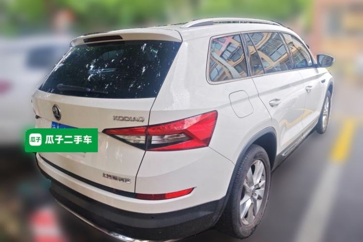Used Skoda Kodiaq 2018 Facelifted TSI330 5-Seater Two-Wheel-Drive Luxury Enjoyment Edition Rear Right 45 Deg