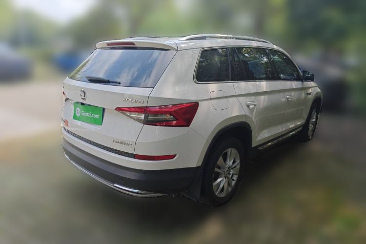 Used Skoda Kodiaq 2018 TSI330 7-Seater Two-Wheel-Drive Luxury Enjoyment Edition Rear Right 45 Deg