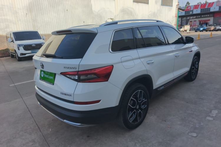 Used Skoda Kodiaq 2018 Restyled TSI330 7-Seater Two-Wheel Drive Luxury Enjoyment Edition Rear Right 45 Deg