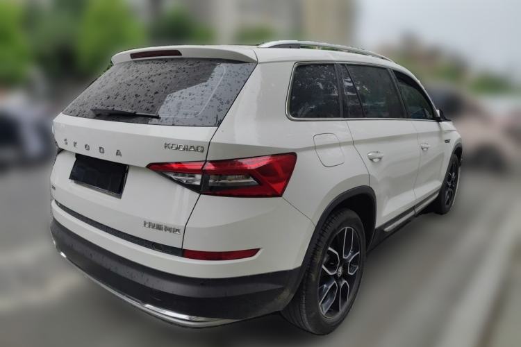 Used Skoda Kodiaq 2018 Restyled TSI330 7-Seater Two-Wheel Drive Luxury Enjoyment Edition Rear Right 45 Deg