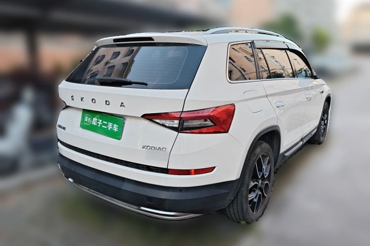 Used Skoda Kodiaq 2018 Facelifted TSI330 5-Seater Two-Wheel-Drive Luxury Enjoyment Edition Rear Right 45 Deg