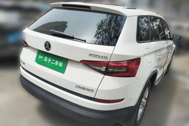 Used Skoda Kodiaq 2018 Facelifted TSI330 5-Seater Two-Wheel-Drive Comfort Edition Rear Right 45 Deg