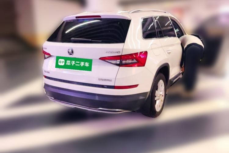 Used Skoda Kodiaq 2018 Facelifted TSI330 5-Seater Two-Wheel-Drive Luxury Enjoyment Edition Rear Right 45 Deg